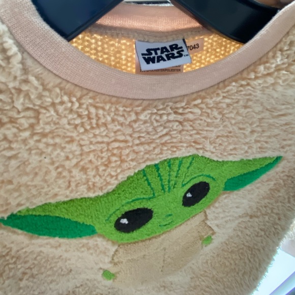 Fuzzy Sherpa Star Wars Pullover - Picture 2 of 5